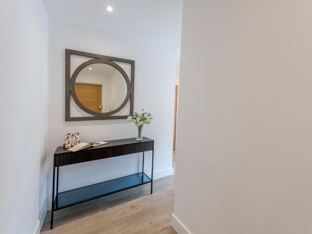 Pass The Keys 1 Bed Albury Contemporary Apartment With Secure Parking Shrewsbury Exterior foto